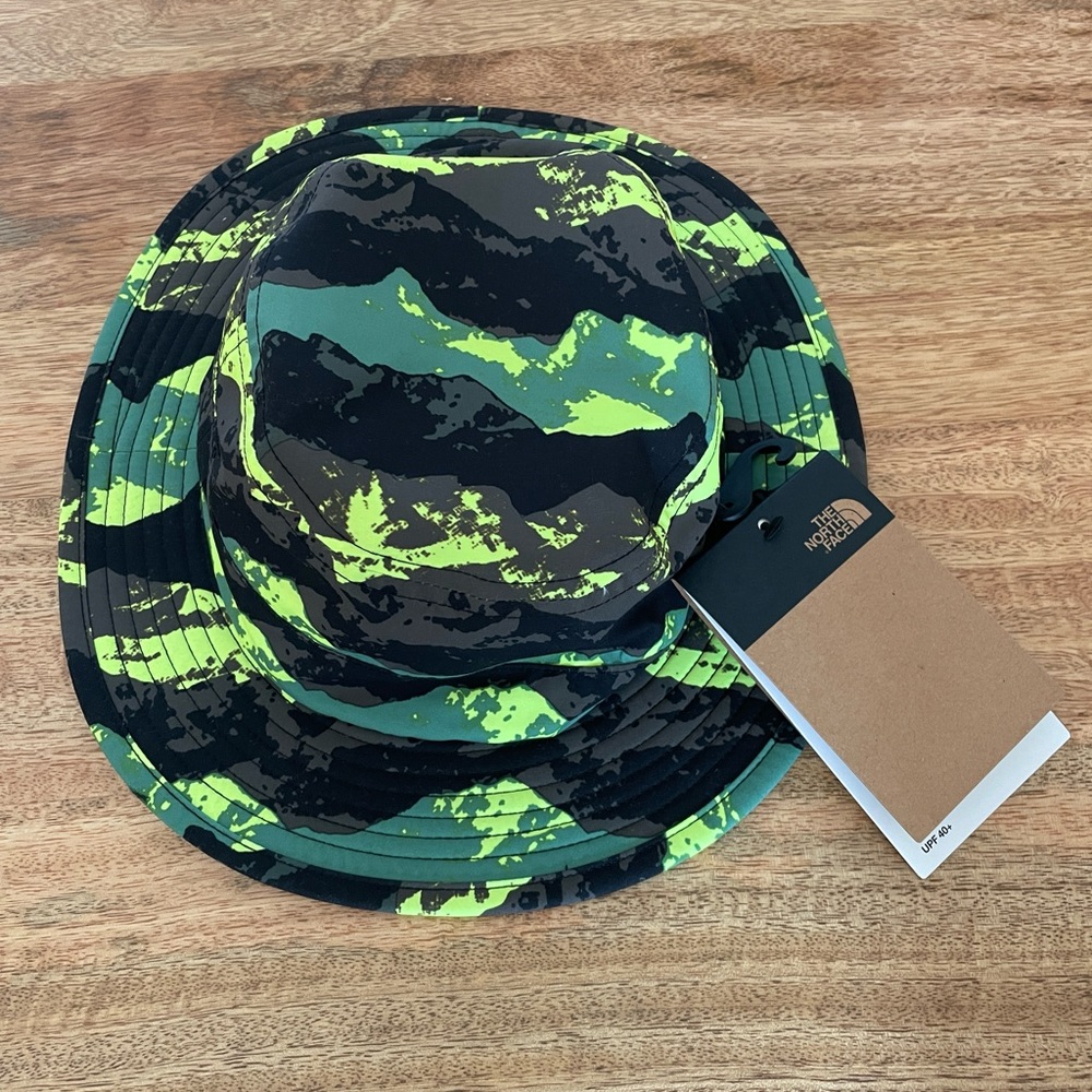 North Face kids sun hat NWT